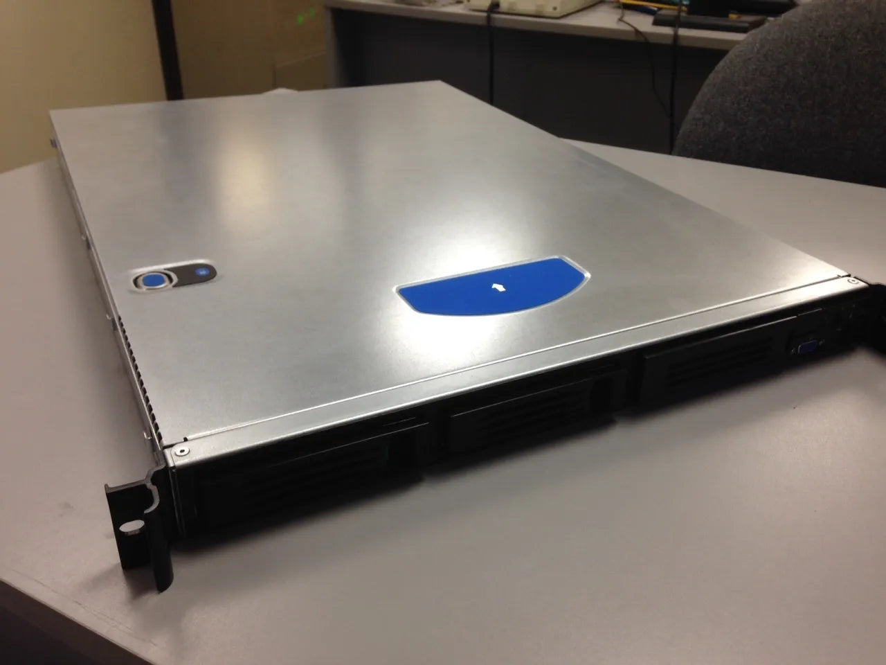 KCW, INTEL SR1300 1U Rackmount Server Chassis Case Includes Delta DPS-350PB Power Supply